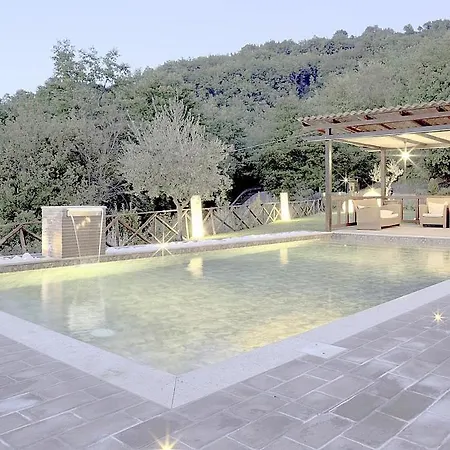 فيلة Querce Sleeps 8 Pool Wifi